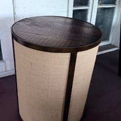 Free side table