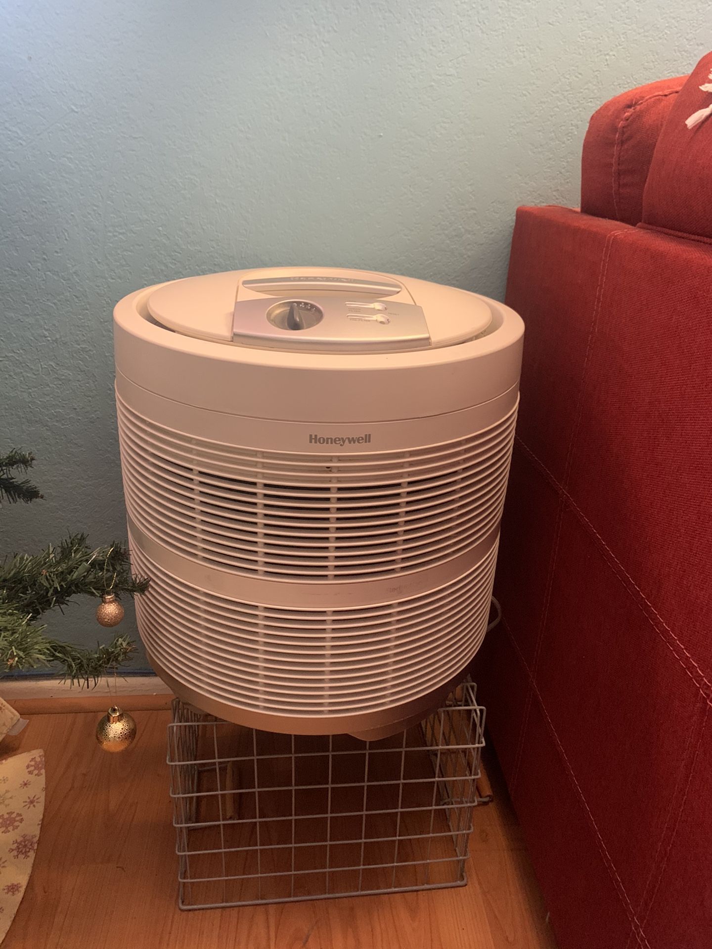 Honeywell air purifier $50 works great barely used