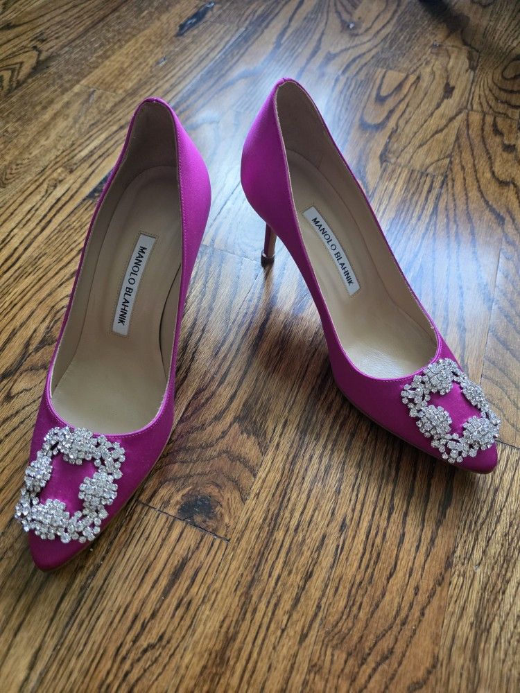 Authentic Manolo Blahnik 70mm Fushia/pink Heel