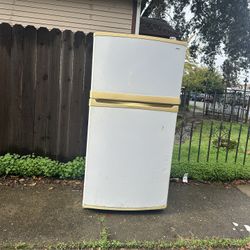 Free Refrigerator 