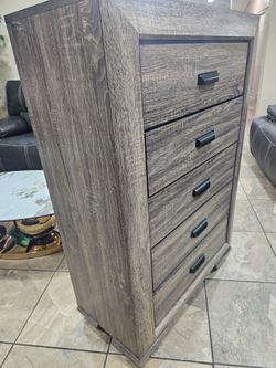 Chest of Drawers