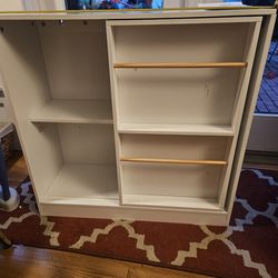 Kids bookshelf