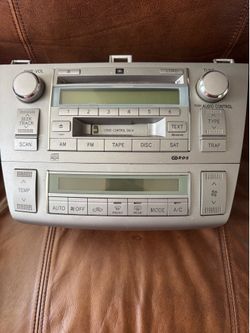 Toyota solara radio 2008