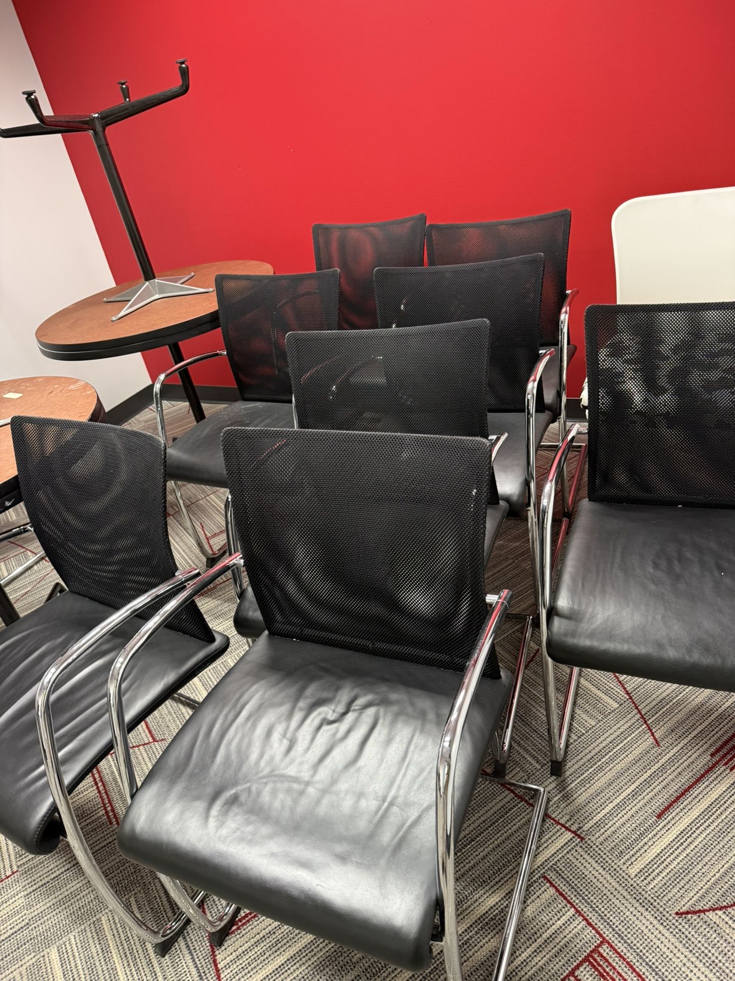 Got Some chairs that I wanna get rid of Take All For 35 Or Give Me A Offer Got To Tables Ass Well