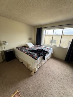 Wooden Bed Frame (King)