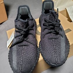 Yeezy Boost 350 V2 Onyx