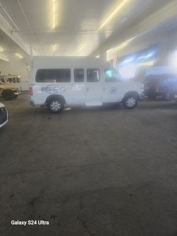 2011 Ford E-150