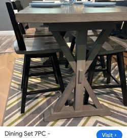 🔥 Like-New 7-Piece Farmhouse Counter-Height Dining Set Asking $550 OBO 🔥