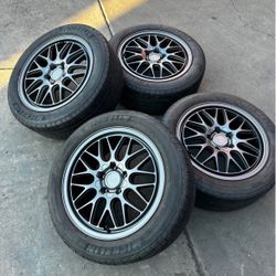Vendo 4 Rines Nuevos Con Llantas Usadas 215/55R17 Para HONDA,CAMBRY,NISSAN SENTRA CHEVY MALIBÚ
