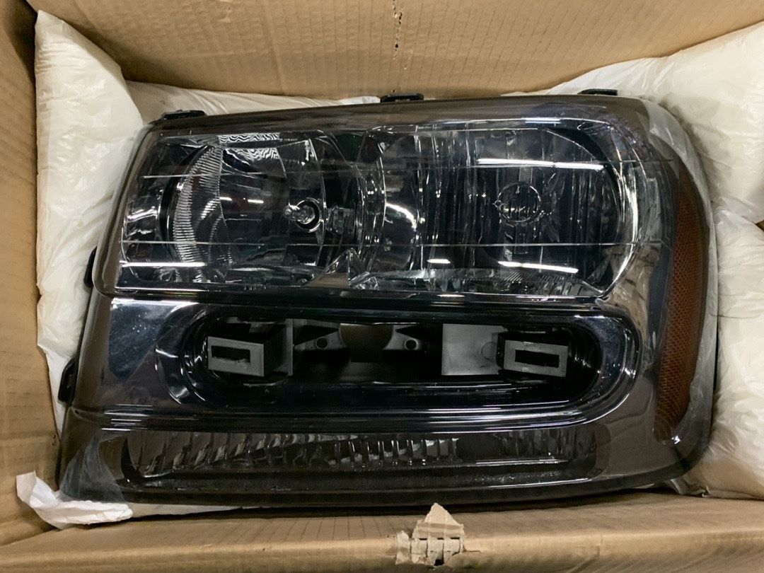 02-09 chevy trail blazer amber smoked headlights