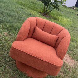 Swivel Chair 