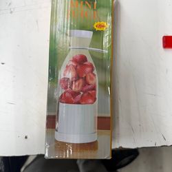 Portable Mini Juice Blender – USB Rechargeable Smoothie Maker