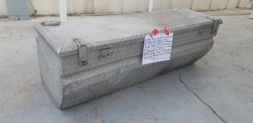 Caja De Herramienta De Aluminio Chika Para Una Toyota Tacoma 180 Dlls Precio Firme Esta En Chulavista En La H