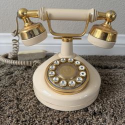 Retro phone 