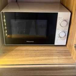 clean Hisense Mircowave For Sale 