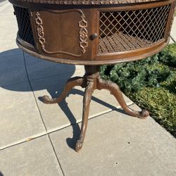 Antique Wooden Round Table 