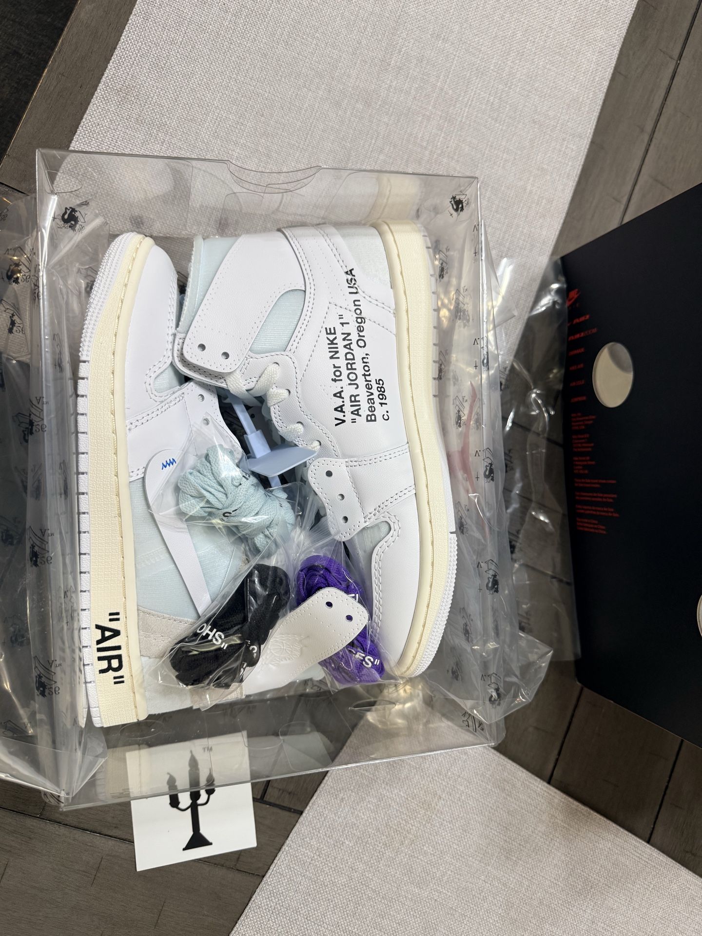 Air Jordan 1 High OG V.A.A. Size 7.5M/9W (North America / Asia 