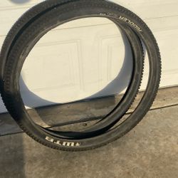 WTB Riddler 2.4   27.5” MTB Tire 2 Total