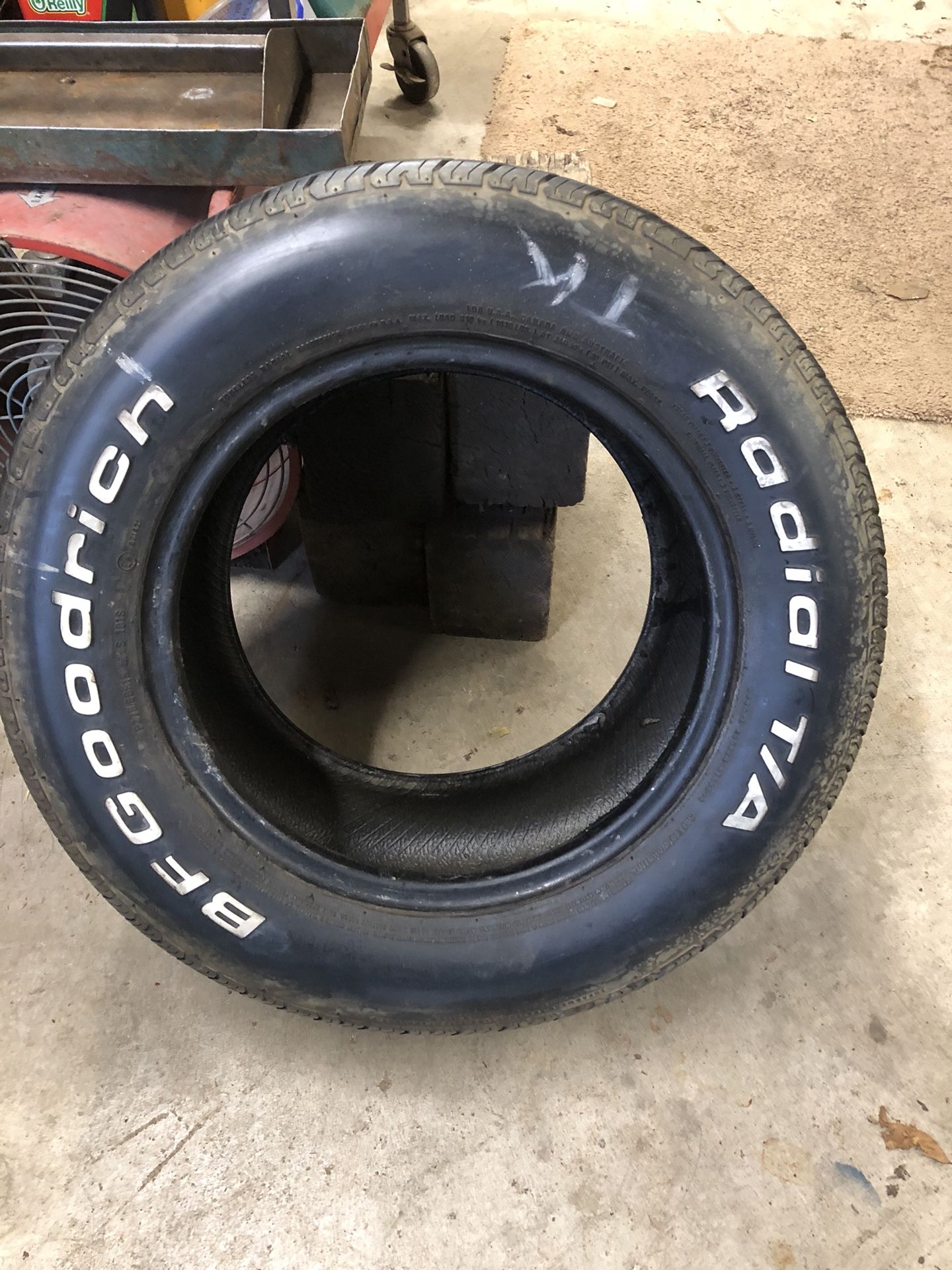 BF Goodrich Radial T/A, 275/50R15 for Sale in Hoodsport, WA - OfferUp