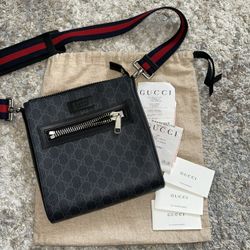 Gucci Messenger Small Size