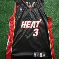 Dwane Wade Miami Heat Jersey 2000. Discontinued/ Vintage