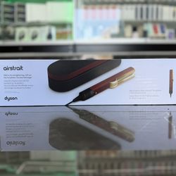 Dyson AirStrait ((Take It Home In Payments/ llévatelo a casa en pagos) 