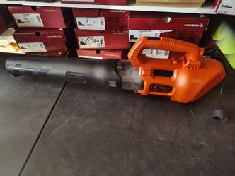 Black and Decker corded blower