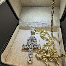 14 K Gold Nicholas And The Cross 10 Carat Gold Diamond