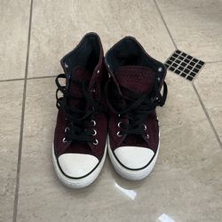 CONVERSE red size 10