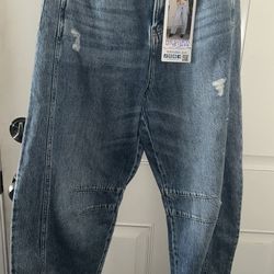 NWT Barrel Jeans