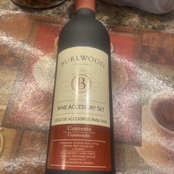 Wine Bottle Accessory Kit