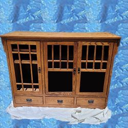 Wood Entertainment Center / Shelf / TV Stand / Curio / Dresser