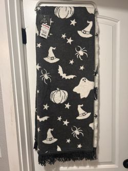 Halloween Blanket NWT