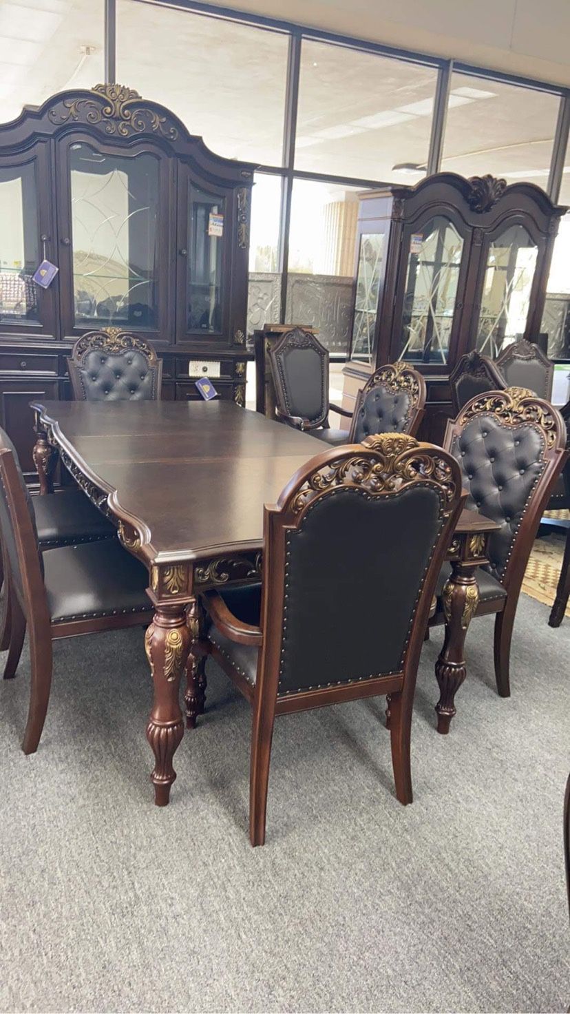 Dining Room Set