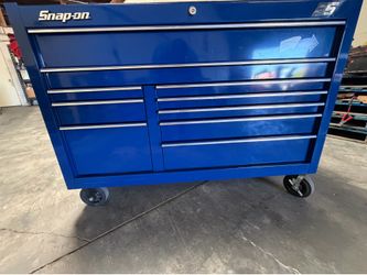 Snap on tool box