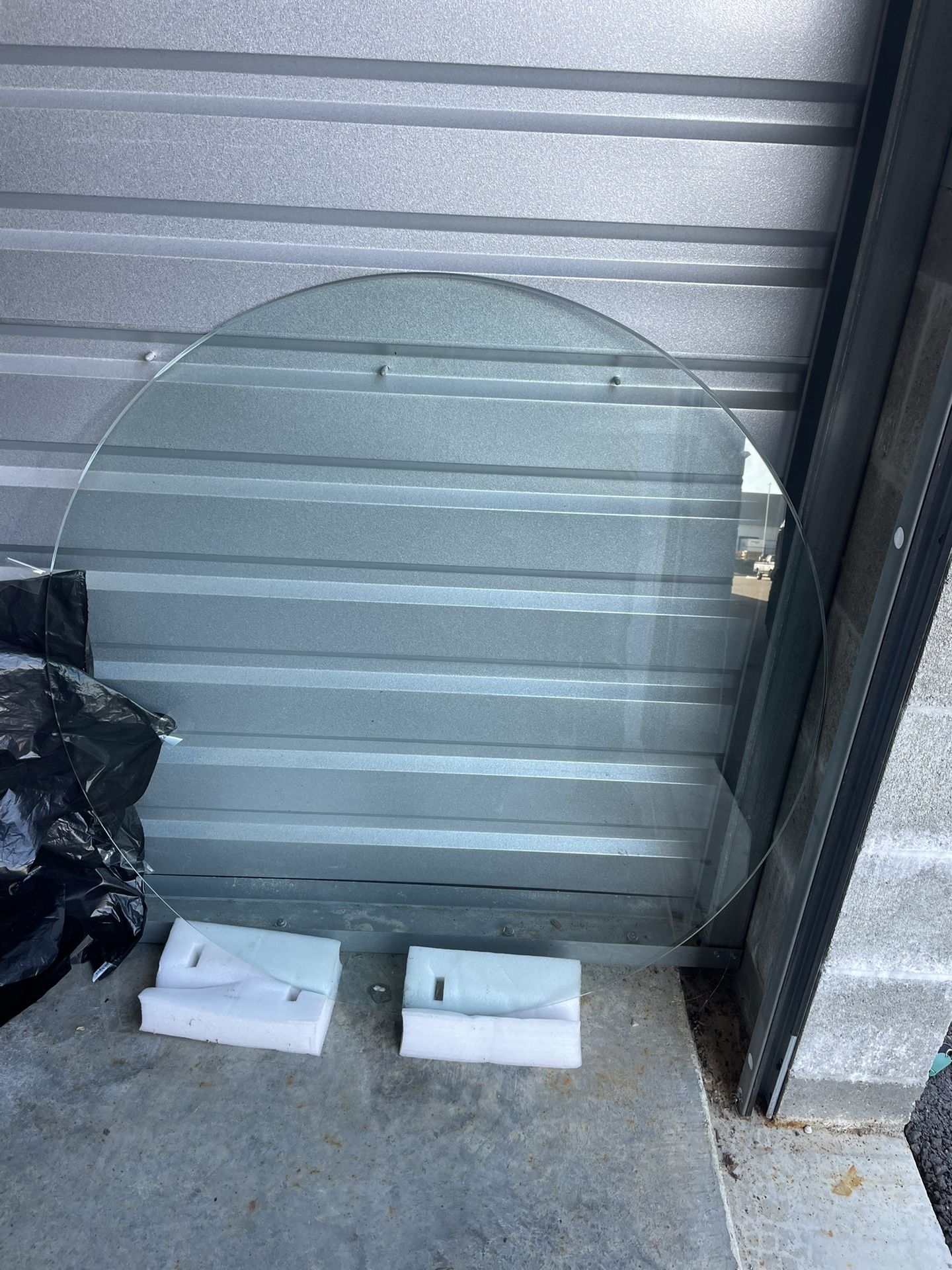 Round Glass 