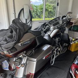 2015 Harley-Davidson CVO Limited