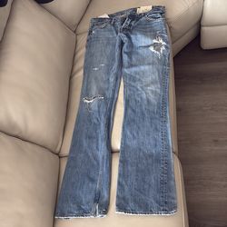 Guess jeans 32, Hollister 32/34, Lucky Brand 34/30, Lucky Brand 34/32. Each $10.