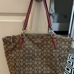 Coach shoulder bag