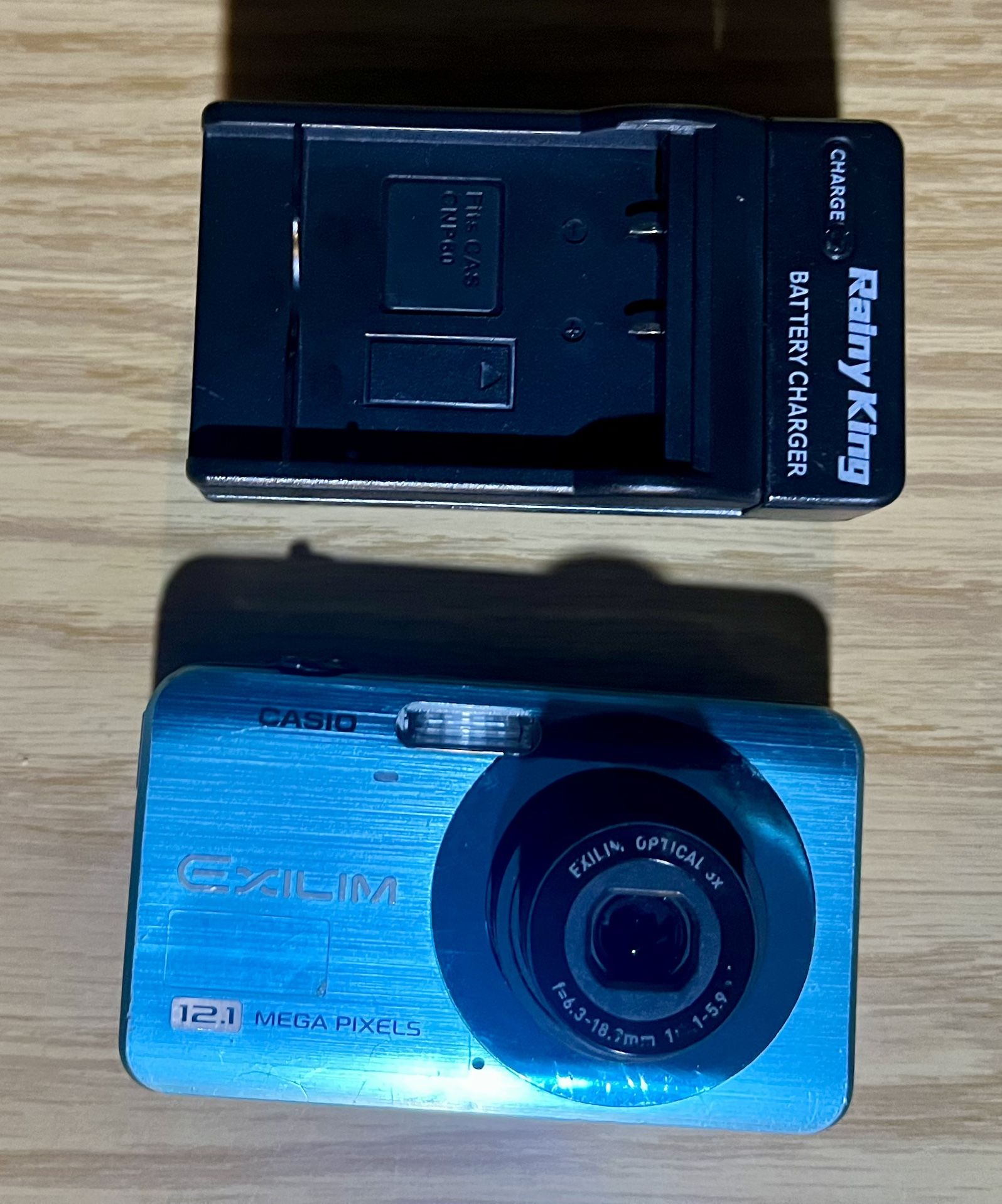 CASIO EXILIM EX-Z90 12.1MP Compact Digital Camera 5x Optical Zoom Blue Tested