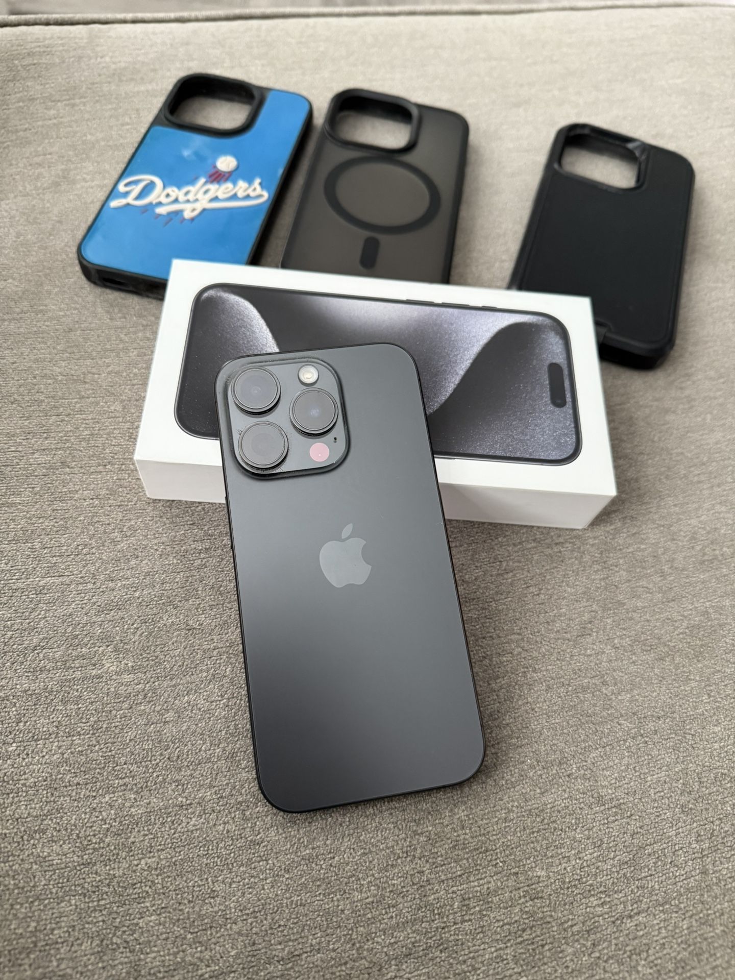 iPhone 15pro 256g