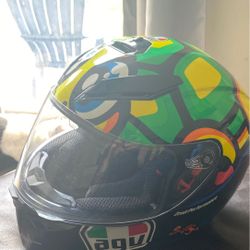 AGv turtle top motorcycle helmet