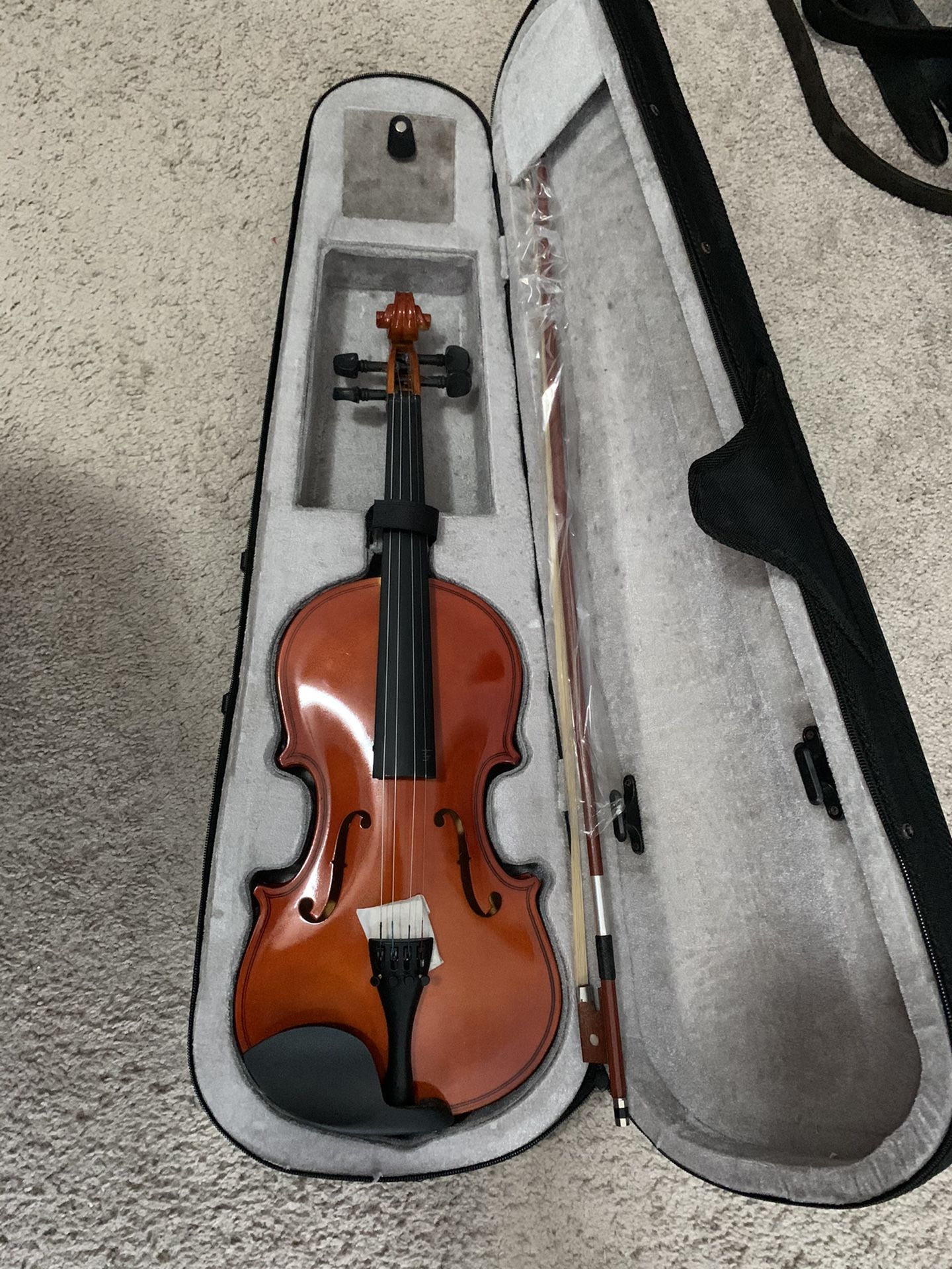 Brand New Student Violin 🎻 size 4/4