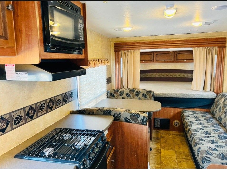 2012 Jayco Trailer 