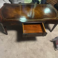 Heirloom  Weiman  Coffee Table With Leather Top And Gold Inlay