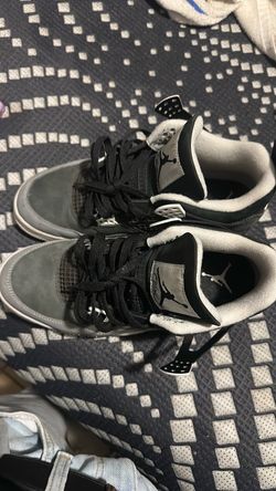 Jordan 4s