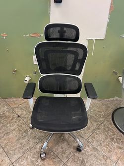 Ergonomic office chair