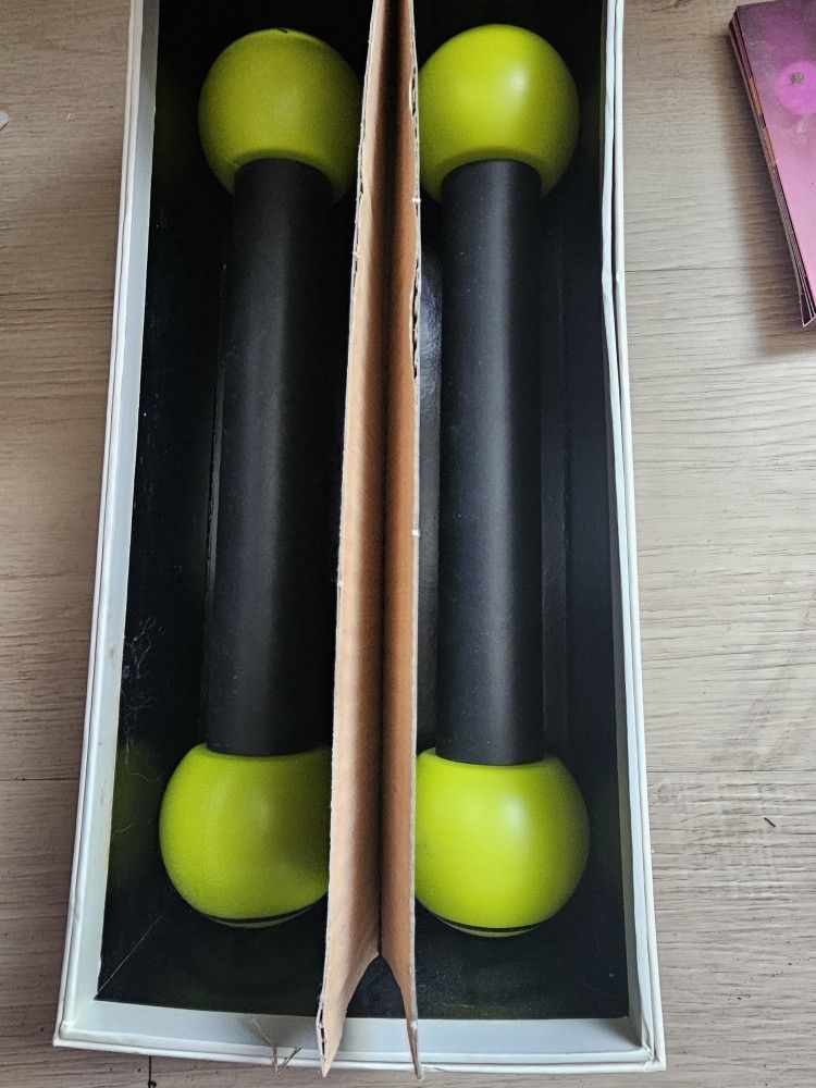 ZUMBA Set of 2 - 1lb Toning Sticks Hand Shaker Weights Fitness Body
Shaping