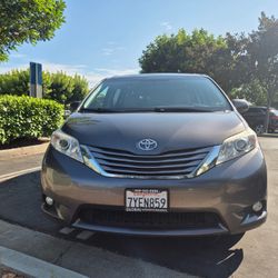 2017 Toyota Sienna