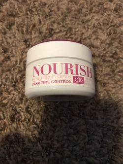 Nourish Q10 moisturizing cream